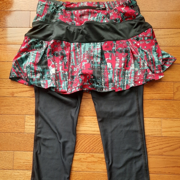 SkirtSports Lioness Capri XS - Picture 2 of 4